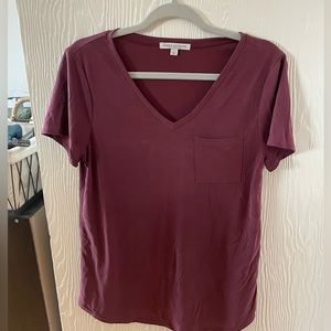 Green Envelope small v-neck